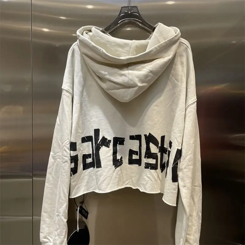 خريف جديد أسود رسالة مطبوعة المتعثرة ثقوب لا حدود لها المرأة مقنعين البلوز