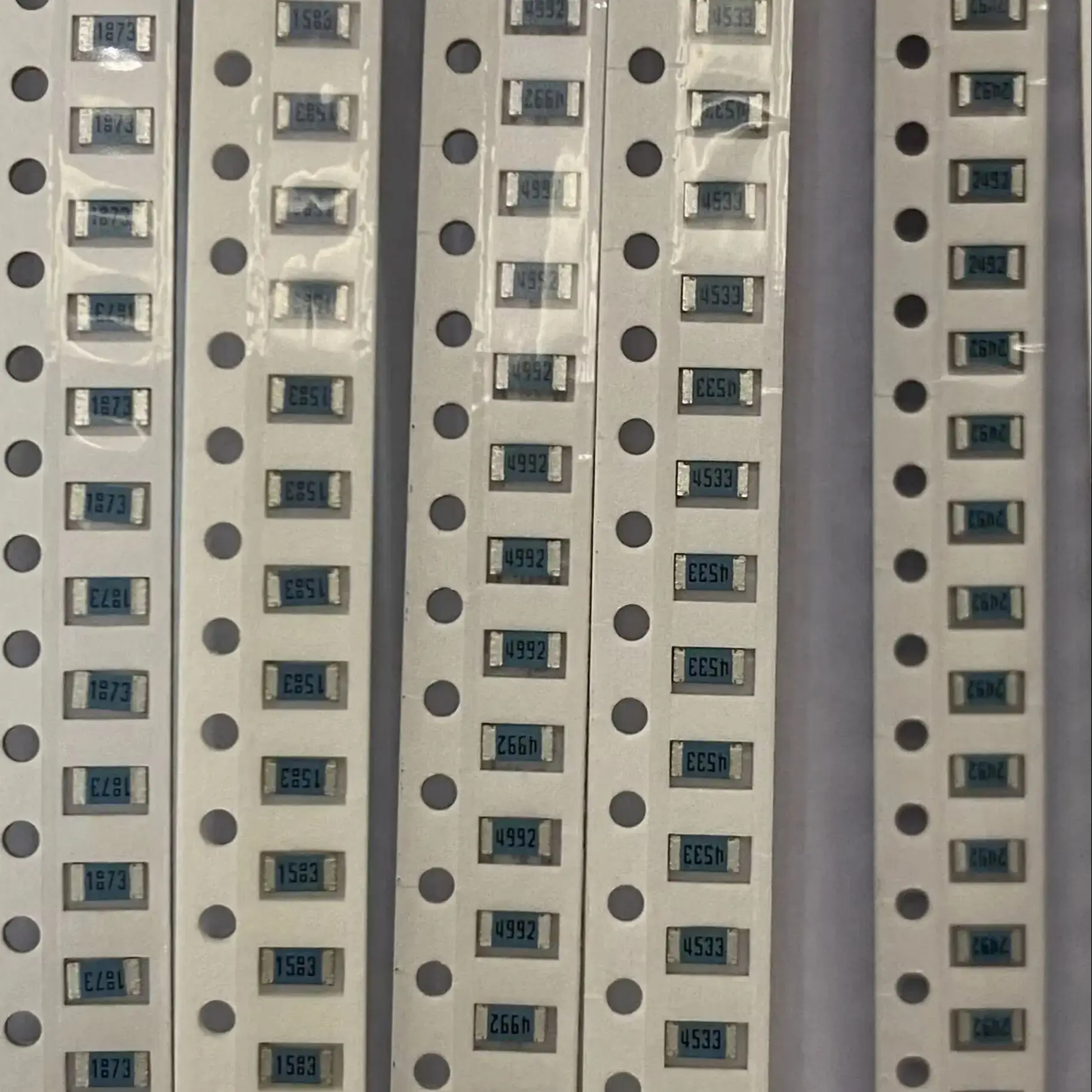 100PCS/LOT 0805 KOA 1% resistor RK73H2ATTD RK731JTTD custom specifications, need to arrive more than 3 weeks