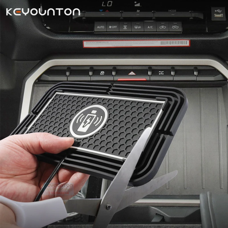 

Беспроводное автомобильное зарядное устройство 15 Вт, нескользящее силиконовое быстрое зарядное устройство для автомобиля, беспроводное зарядное устройство для телефона для Android, IPhone 16, 15, 14, 13, 12