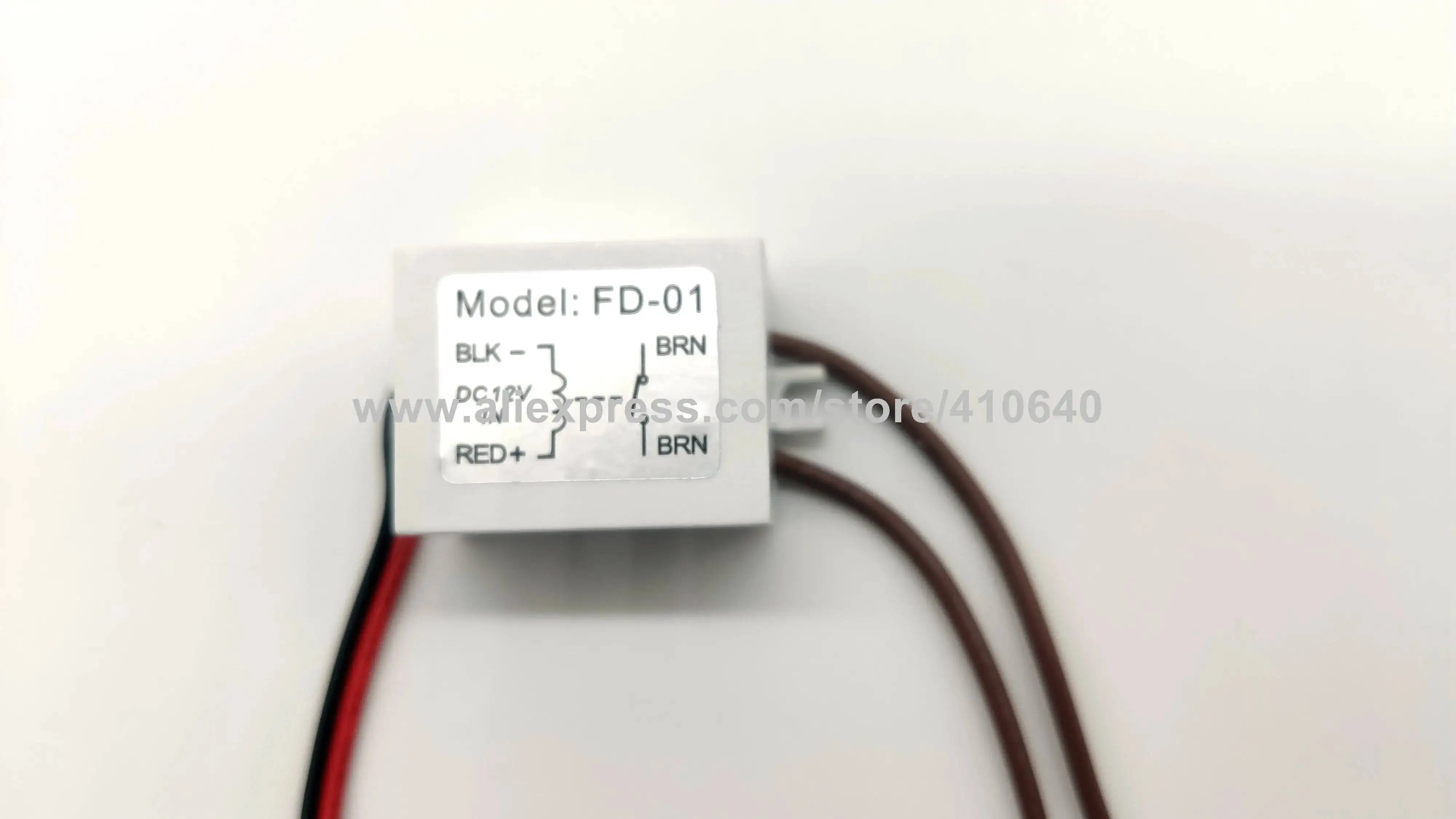 Relè antiappannamento DC 12V per lampada Mirror Mist rimozione del Controller della pellicola Mini relè per pellicola antiappannamento a specchio on