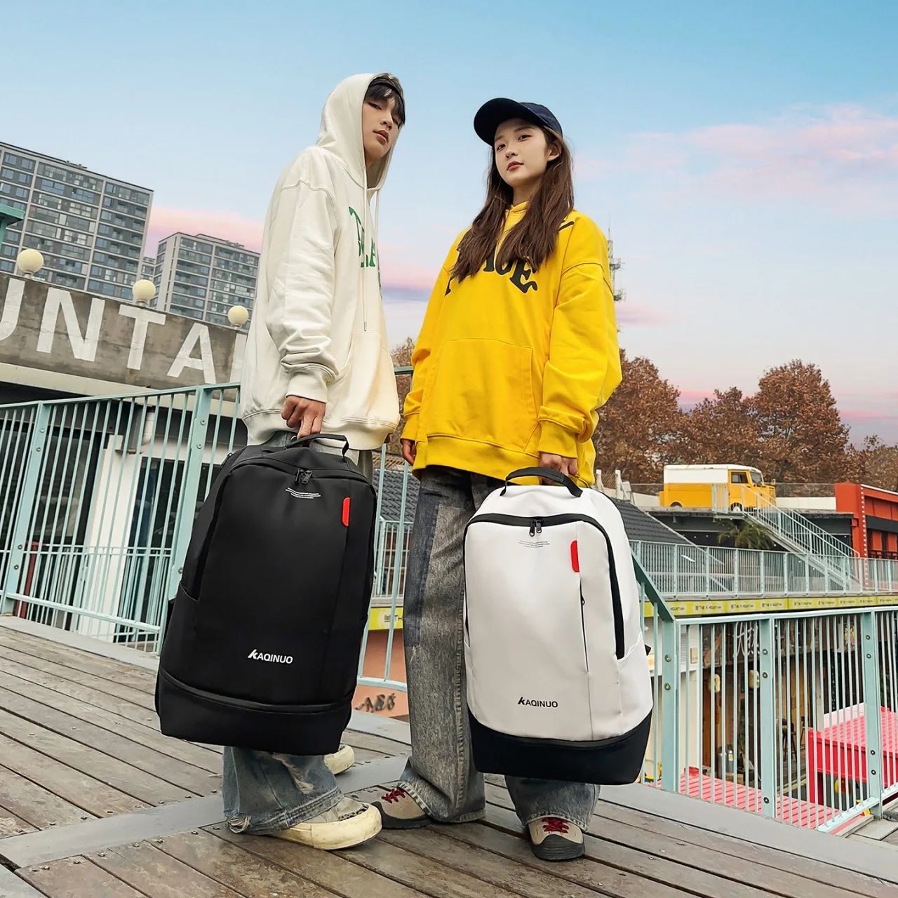 夏用フィットネストラベルバッグウェット＆ドライ分離大容量厚みのある耐摩耗性シングルショルダークロスボディハンドバッグバドミントンバッグ