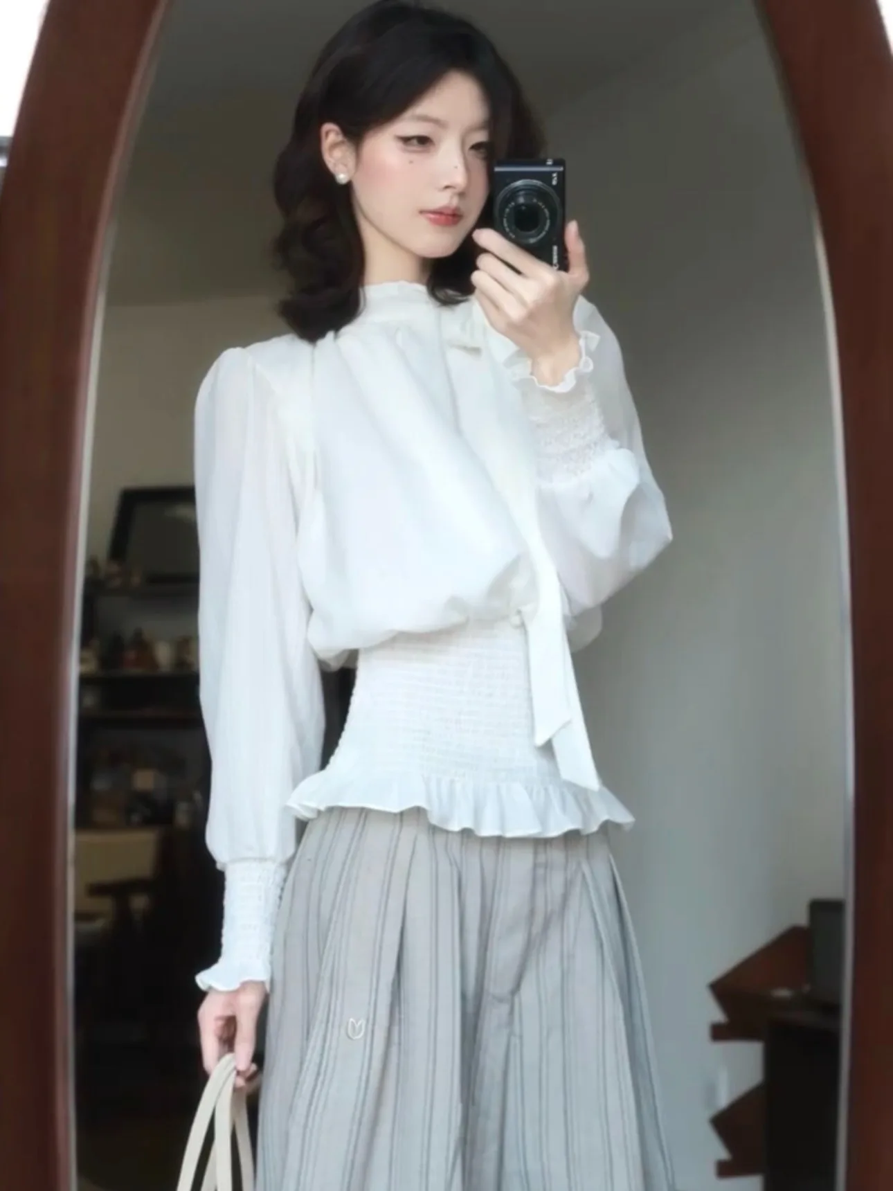 

Ele White Long Sve irt Women's Early Spring Slimming Tu Waist Design Cotton Polyester Blend Faionable Top