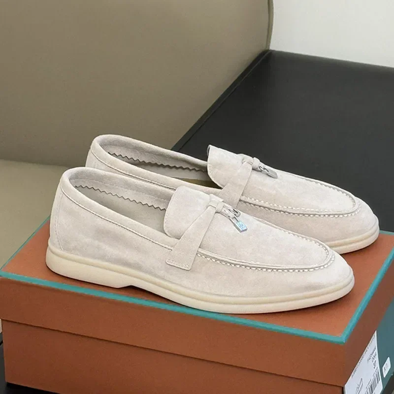 2024 New Classic British Style Leisure Shoes Fringed Metal Buckle Flat Couple Shoes European Website Export Quality Footwear