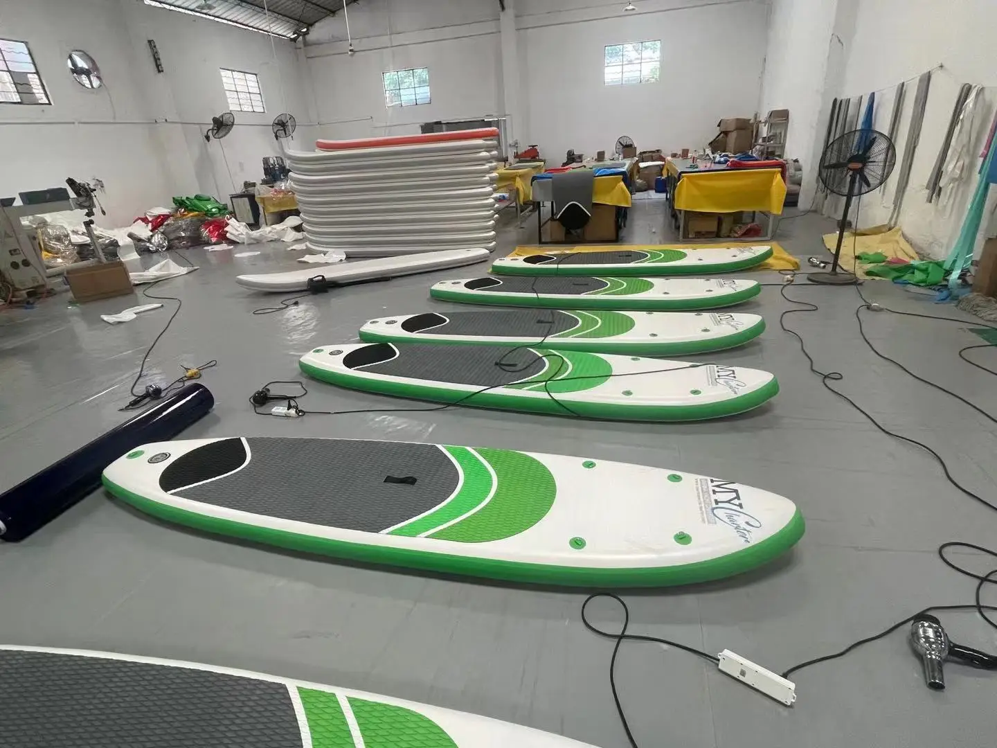 Paleta inflable de venta completa, tabla de Paddle de pie, tabla de aire para surf, tabla de Paddle inflable Sup con precio más bajo de fábrica