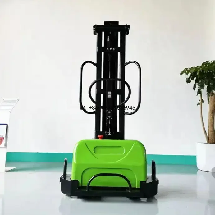 Wholesale High Quality Semi Electric Self Loading Pallet Stacker 700kg With Lithium Battery