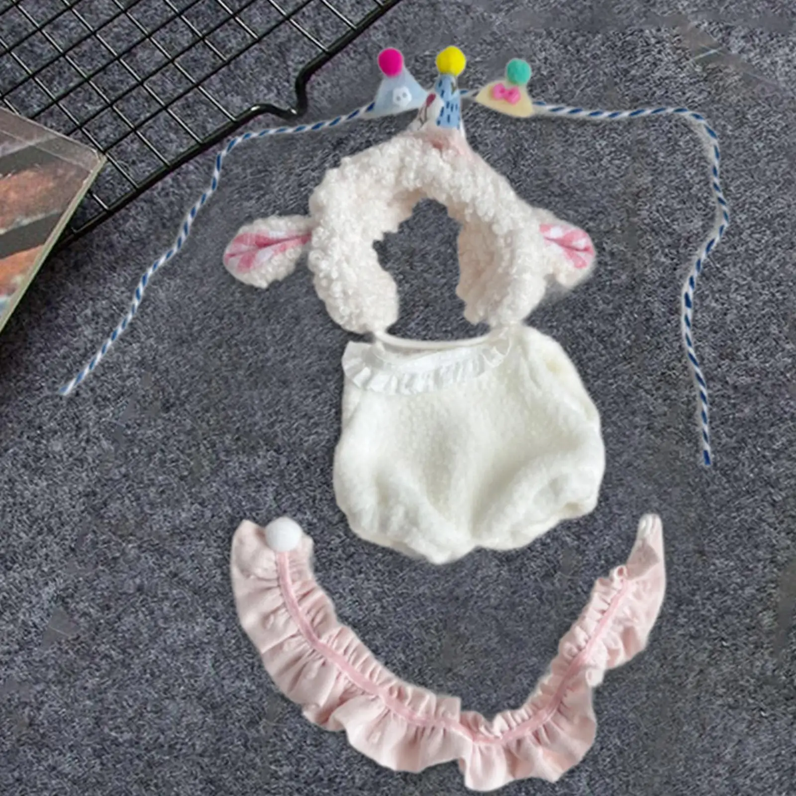 Body de figura de pelúcia com chapéu de aniversário, ternos de boneca, adereços fotográficos diy, vestir educacional, faça suas próprias bonecas para boneca pendente