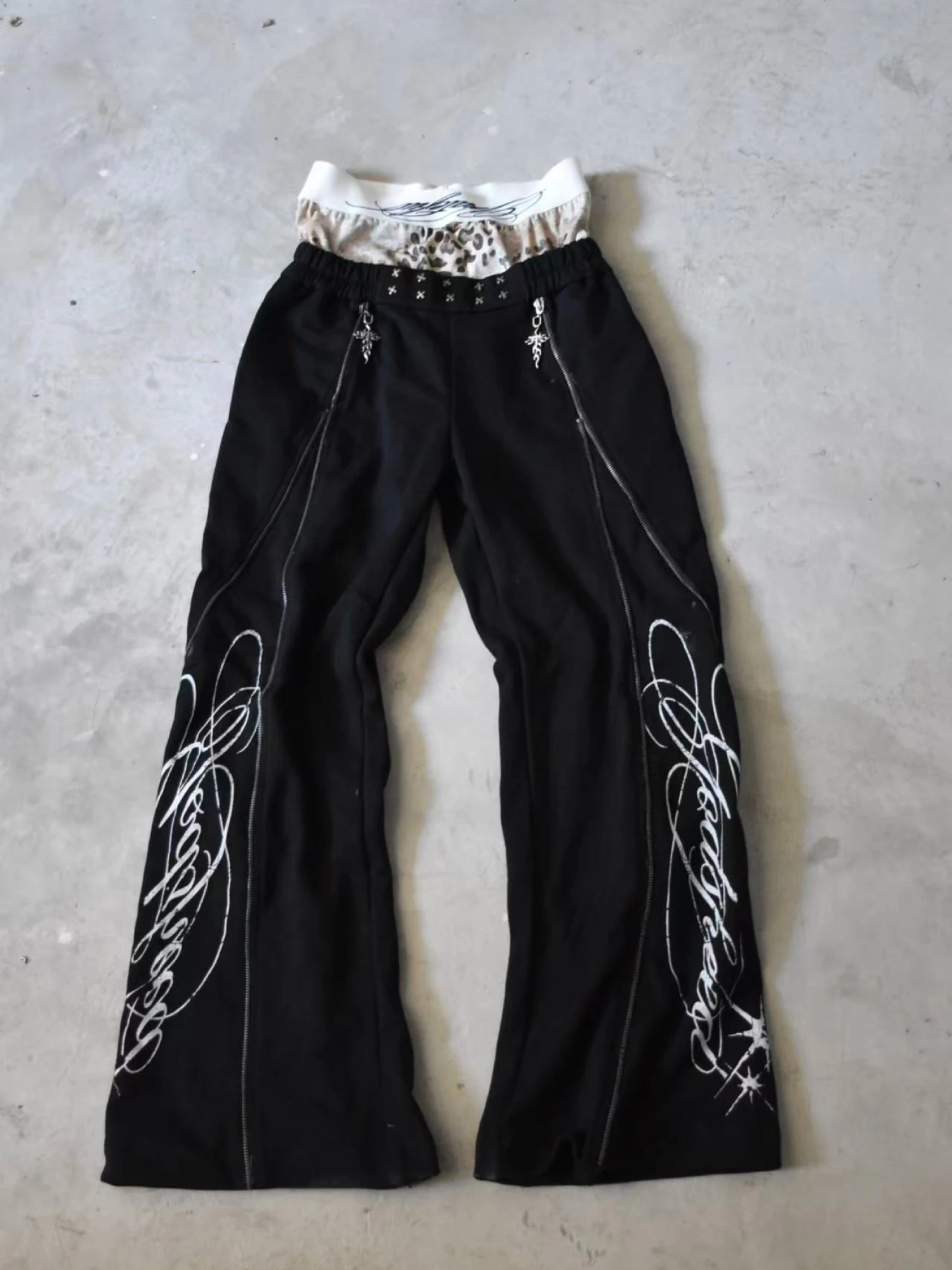 Fall Fashion Floral Lettering Leopard Print Patchwork Zipper Bell Bottom Long Zipper Micro Flare Sweatpants Dual Waistband