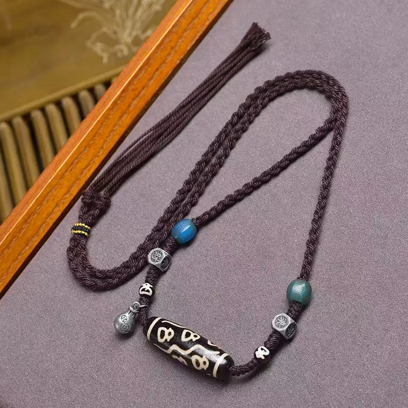 

Natural Wealth God Tian Zhu Pendant Collarbone Chain Antique Agate Tibetan Silver Sweater Chain Hand-Knotted Cord Necklace