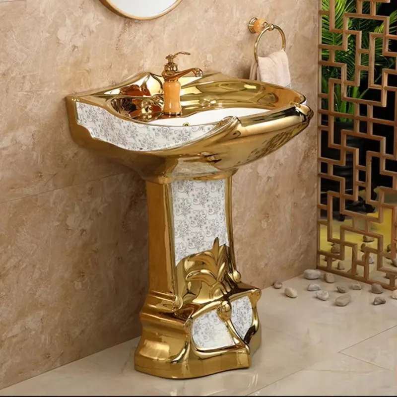 Set Vintage Bathroom Product Floor Mounted Ceramic Washdown Two Piece Toilet and Pedestal Basin Set with Golden Design