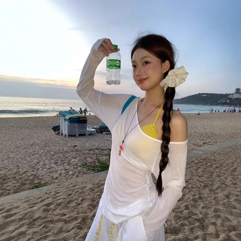 Sunscreen Blouse Women's Long-sleeved White T-shirt Spice Girl Slanted Shoulder Design Top Exquisite Simple Casual Fashion Trend
