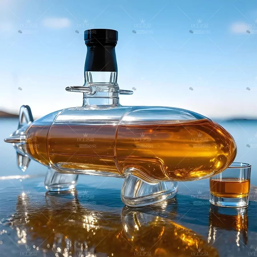 

Submarine Whiskey Decanter Red Wine Whiskey liquor Glass Bottle Submarine Shape Whiskey Decanter Bottles for Party Bar