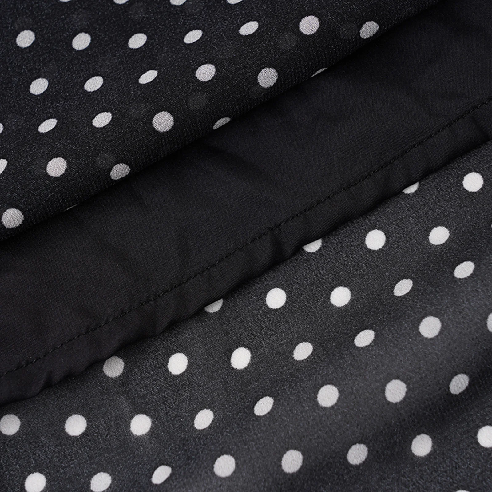 فستان نسائي قصير بطبعة منقط بدون أكمام وحزام سباغيتي صيفي طويل على شكل ذيل السمكة مع وشاح