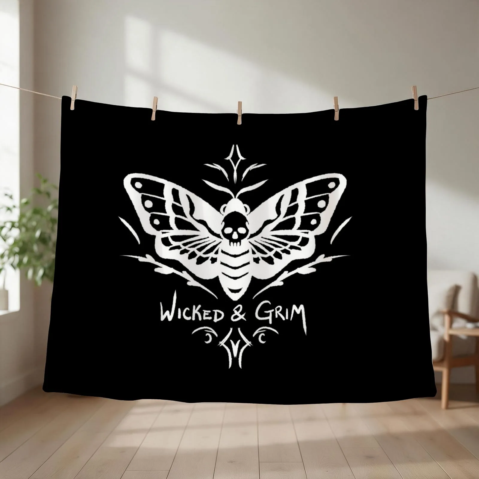 Death Head Moth Design Throw Blanket couch cozy soft plush fuzzy picnic outdoor blanket