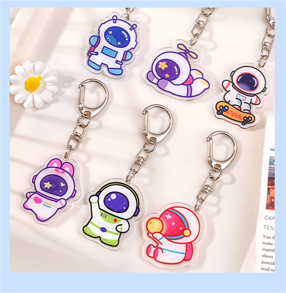 Cartoon Astronaut Acrylic Keychain Colourful Moving Liquid Quicksand Drift Bottle Keyring for Women Couple Bag Charm Key Chains