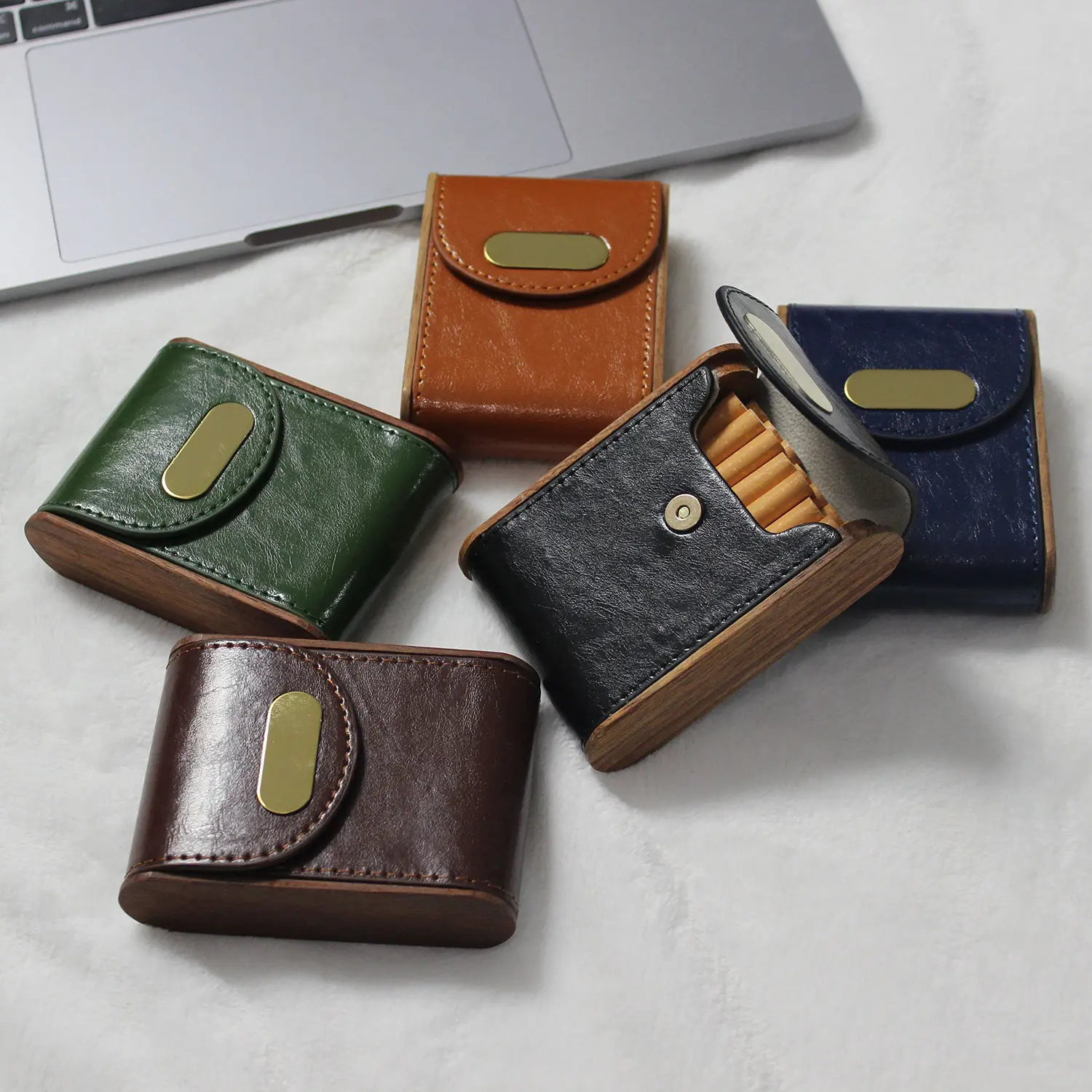 Creative Retro Leather Men's Cigarette Case Moisture Resistance Simple Short Protective Case Smoking Accessories