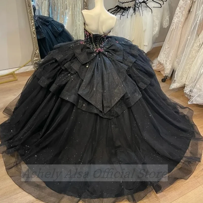 Robe Quinceanera noire avec appliques en dentelle, tulle perlé, jupe bouffante à plusieurs niveaux, robe douce, robe éducative, image réelle, 16, 14, 15 ans, 2024