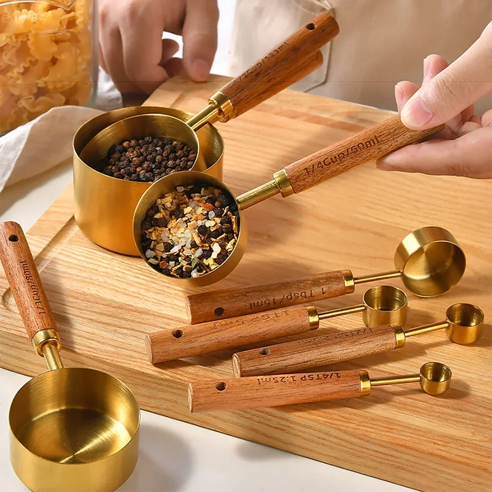 4Pcs Measuring Cup with Wooden Handle Stainless Steel Measuring Spoon for Flour Grain Kitchen Baking Gadget Kitchen Accessories