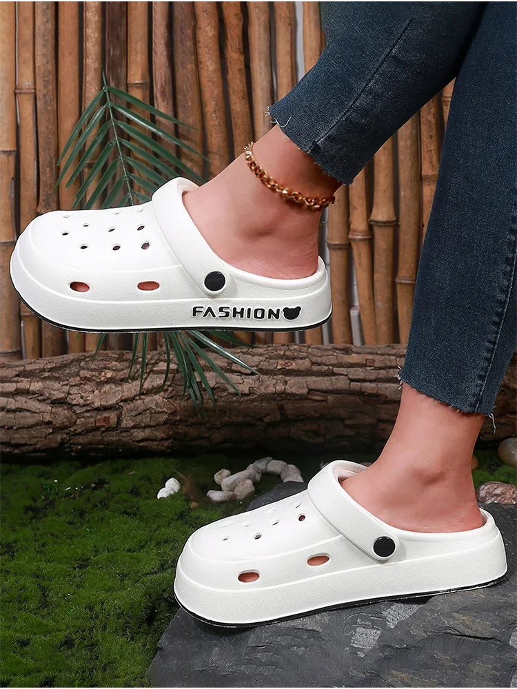 

Новые летние женские шлепанцы с отверстиями 2025 года, уличные пляжные тапочки Baotou, повседневные и удобные