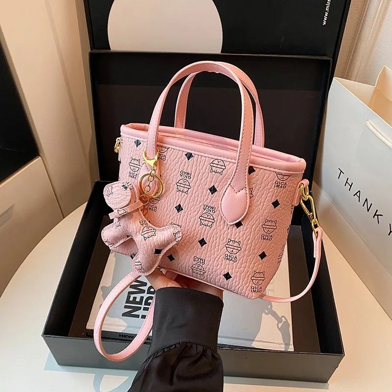 

Best Superstar Show Commuter Bag With High-End Quality And Trendy Letter Logo For Women Casual Messenger Purse