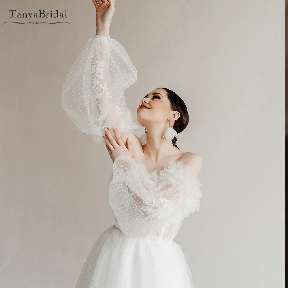 

Dot Tulle Long Puff Detachable Sleeve Boho Charming Fingerless Gloves Chic DG179