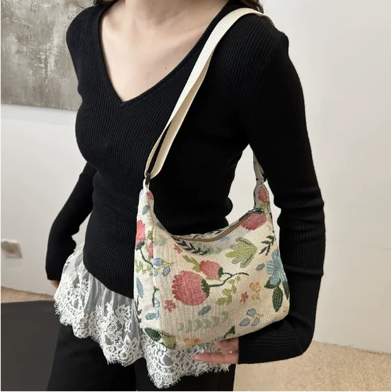 Fashion Vintage Winter New Women Lady Bag Versatile Literary Prints Cloth Crescent Pack Texture Temperament Crossbody Shoulder