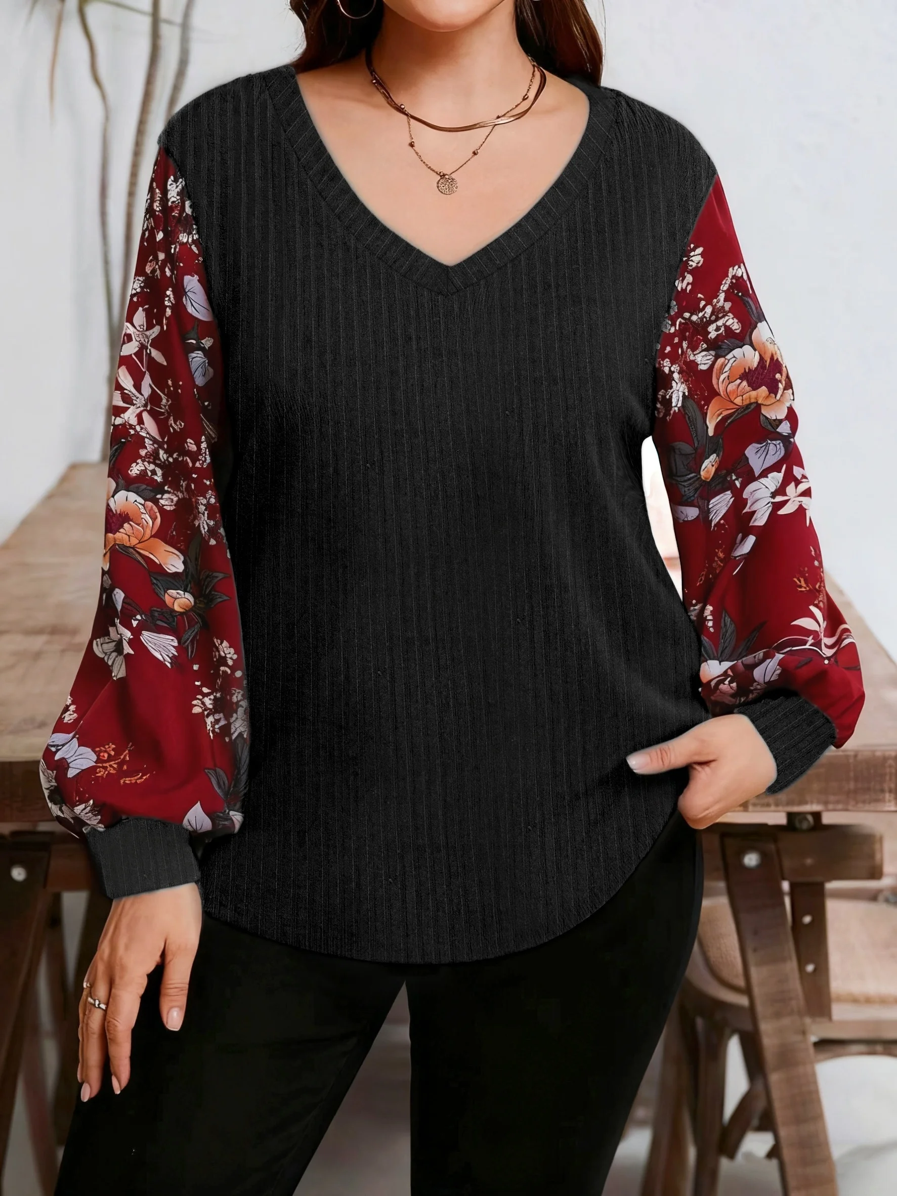 

Plus size women's autumn and winter base tops, patchwork tops, printed lantern sleeve T-shirts, daily casual vacation style