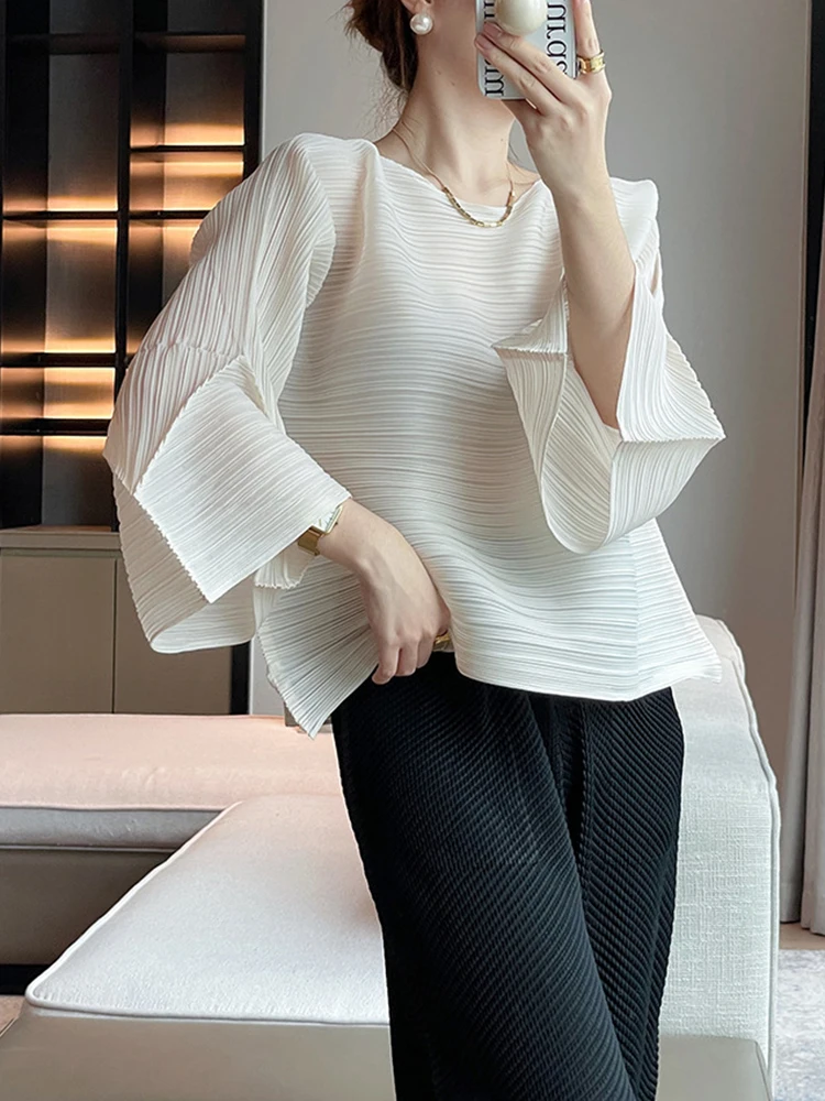 GVUW Pleated Women T Shirt Flare Sleeve Loose Round Collar Casual New Versatile Simplicity 2024 Fashion Female Clothing 17G6641