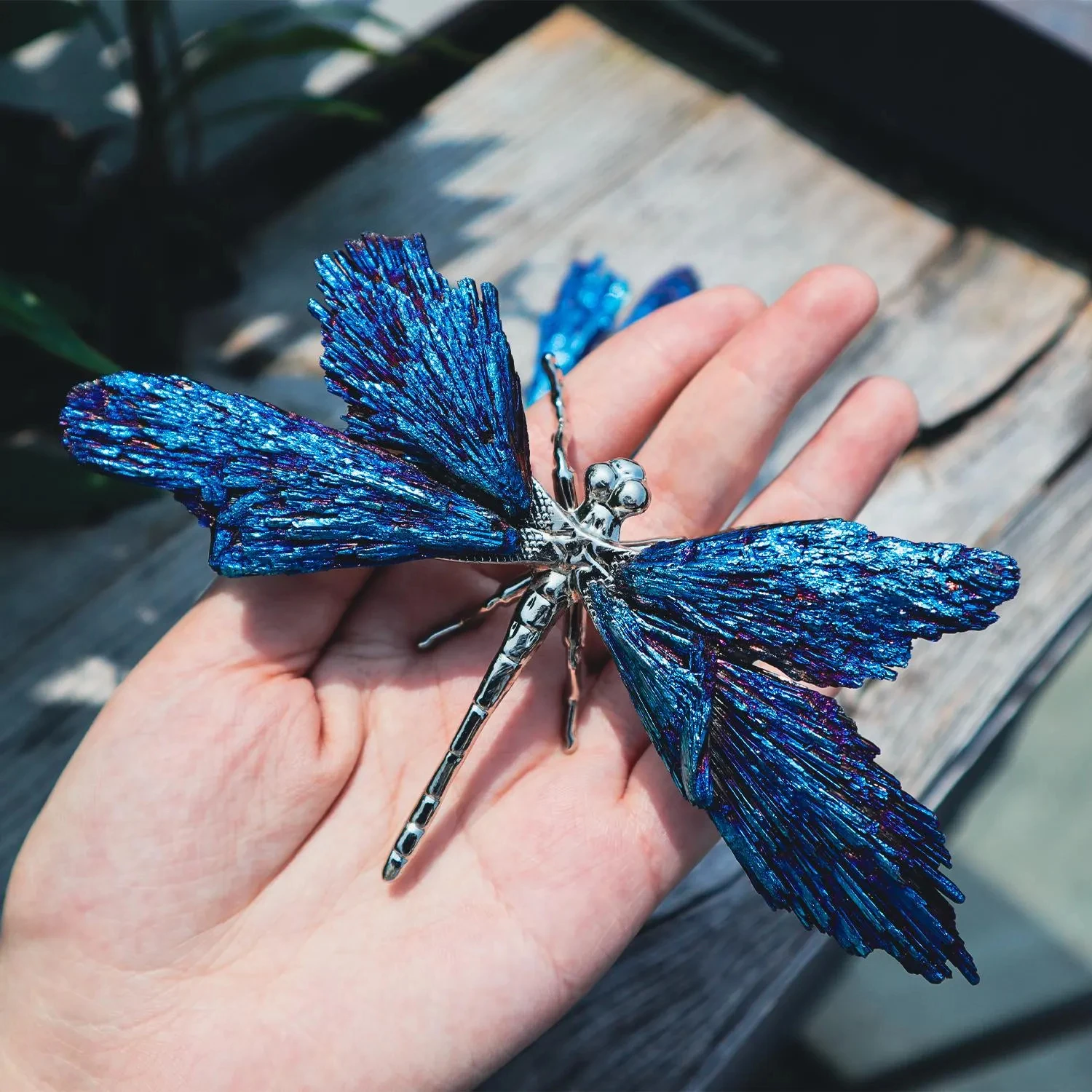 

1 шт. Радужная фигурка стрекозы с турмалином Aura Bule - радужная хрустальная статуя ручной работы, уникальный праздничный подарок и домашний декор