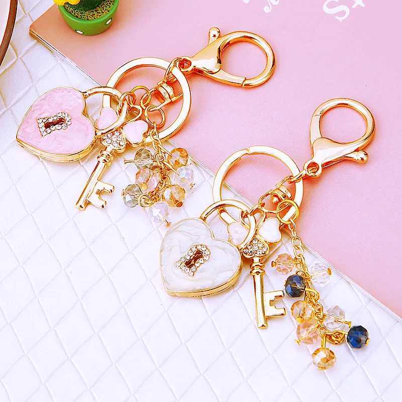 Luxury quality jewelry Clover Love Lock Car Key Chain key holder for keys Key ring accessories gift for girlfriend personalized