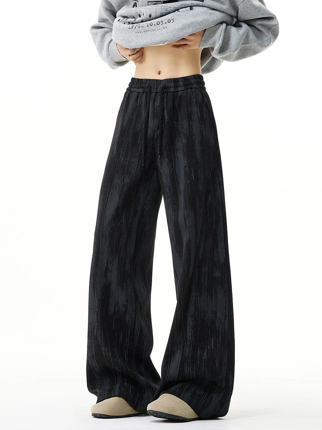 

Американские окрашенные с наклонным вырезом, прямые спортивные штаны, мужские осенние новые текстурированные свободные широкие повседневные длинные брюки