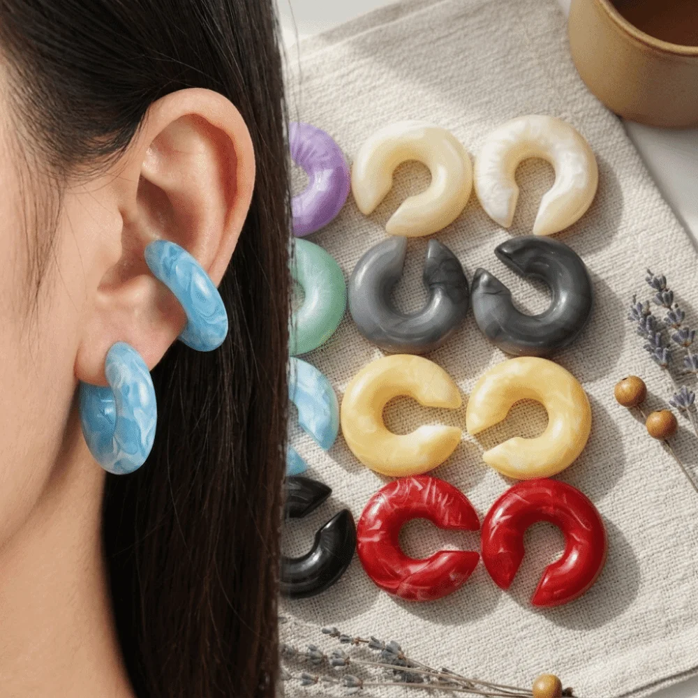 INS Acrylic Ear Clip Earrings Resin Jelly Color C Shape Ear Cuff Round Smooth No Piercing Earrings Daily Wear