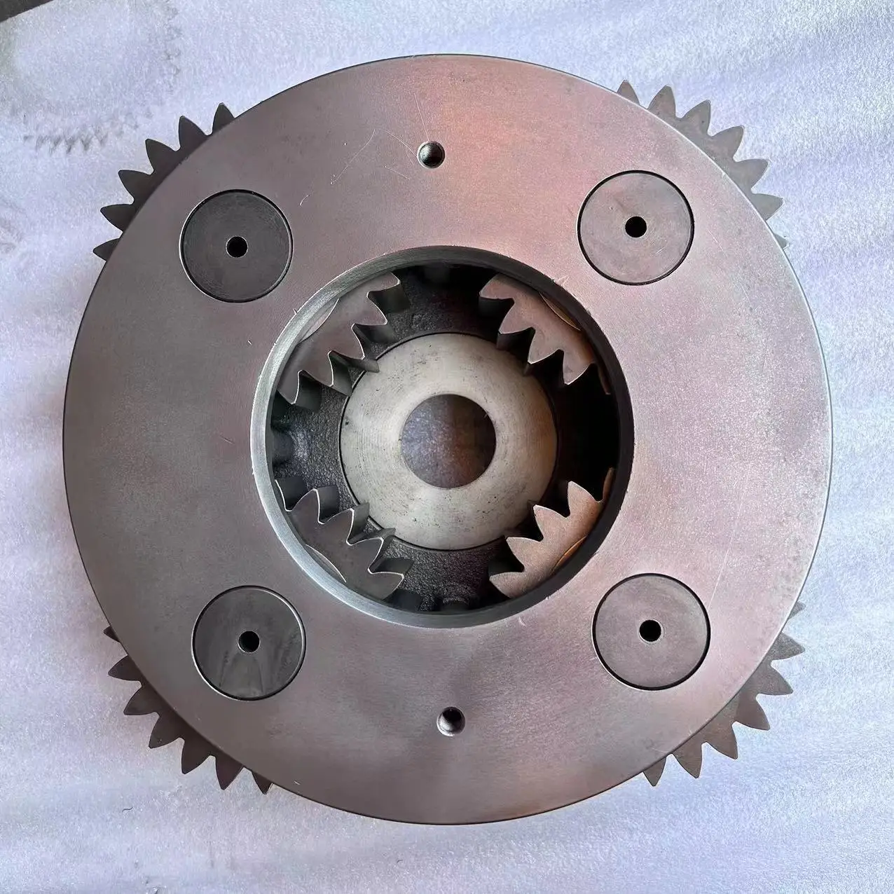 

Держатель планеты 14566410 Travel No 3 в сборе для экскаватора EC290C EC330C EC360C EC290B EC360B