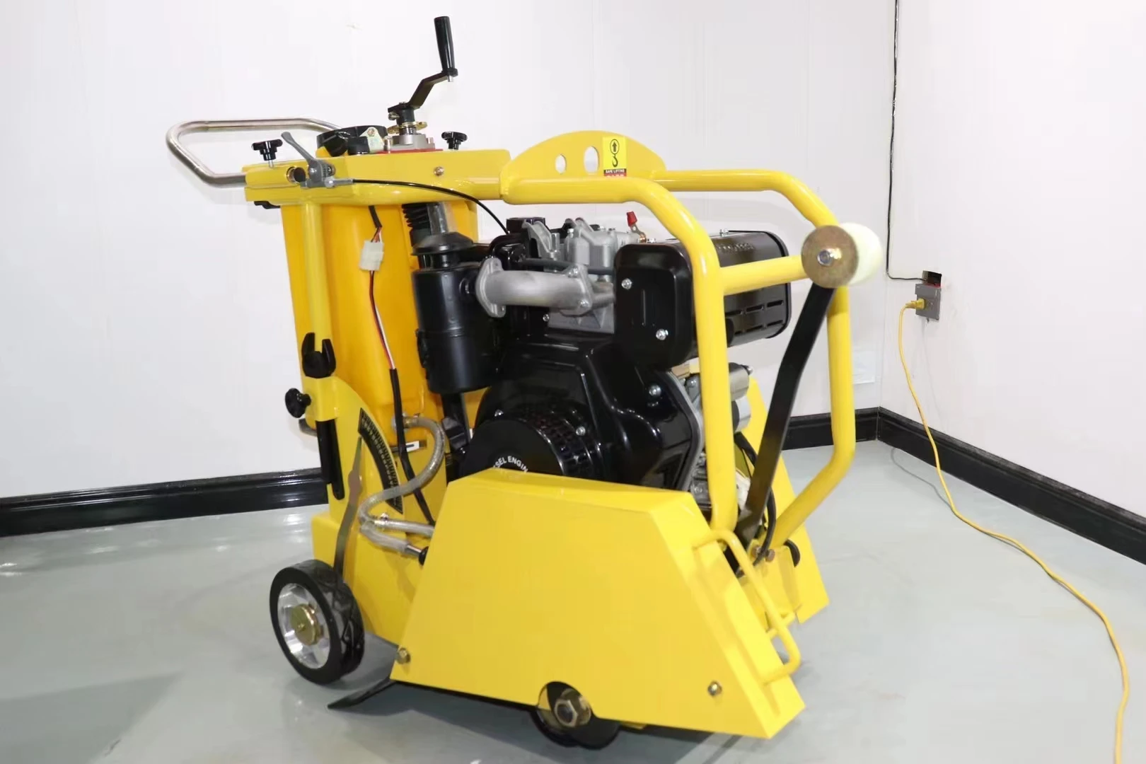 Crawler type cutting machine, multiple models, remote-controlled road cutting machine, self-propelled slotting  cutting machine