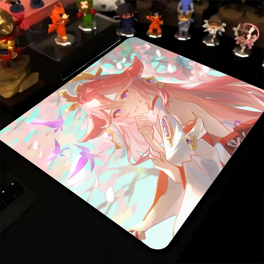 Yae Miko Genshin Impact Mousepad Small LockEdge Mouse Pad per giocatori Computer Desk Pad gomma antiscivolo