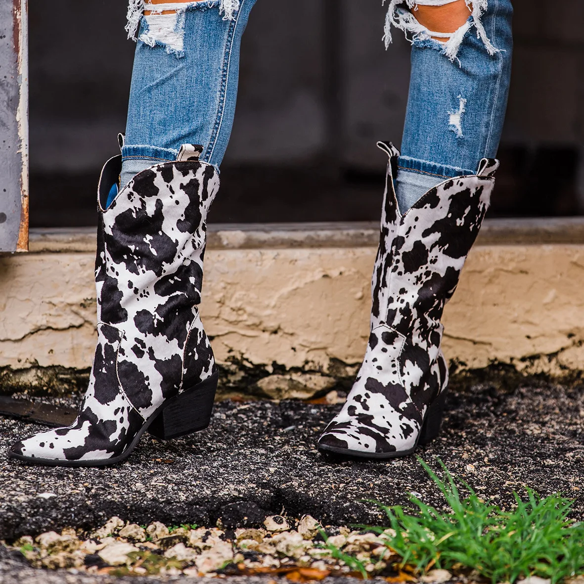 Western-Cowgirl-Stiefel mit Kuhmuster für Damen, Retro-Spitze, Blockabsatz, Halbhohe Stiefel für Party, Konzert, Alltag und Freizeitkleidung – Detail 2