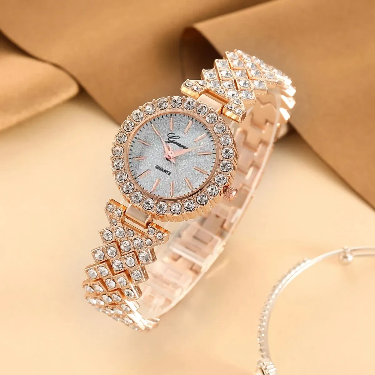 6pcs Ladies Fashion Casual Star Number Full Diamond British Watch White Crystal Love Earrings Necklace Ring Bracelet Gift Set