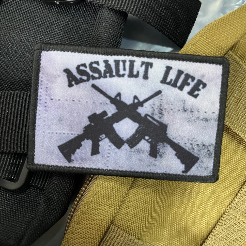 

"Assault Life" with Crossed M4 Carbines Patch Funny Morale Army Tactical Patches Military Badge Backpack Printing Sticker