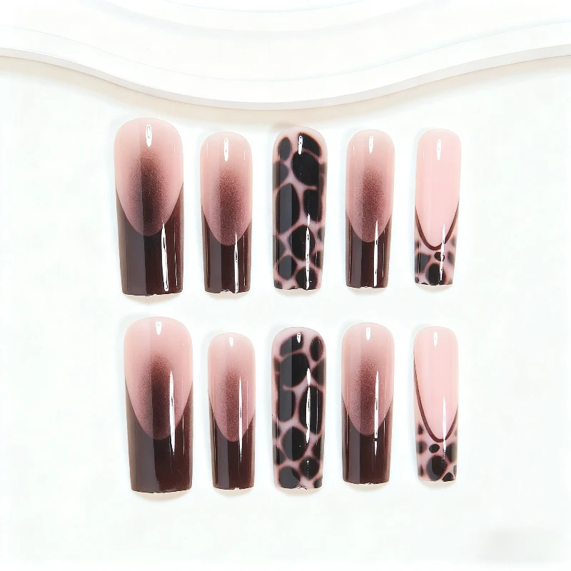 

24PCS Black Contrasting Cow Pattern Press on Nails Gold Powder Smudged Design Wearable Fake Nails European American False Nails