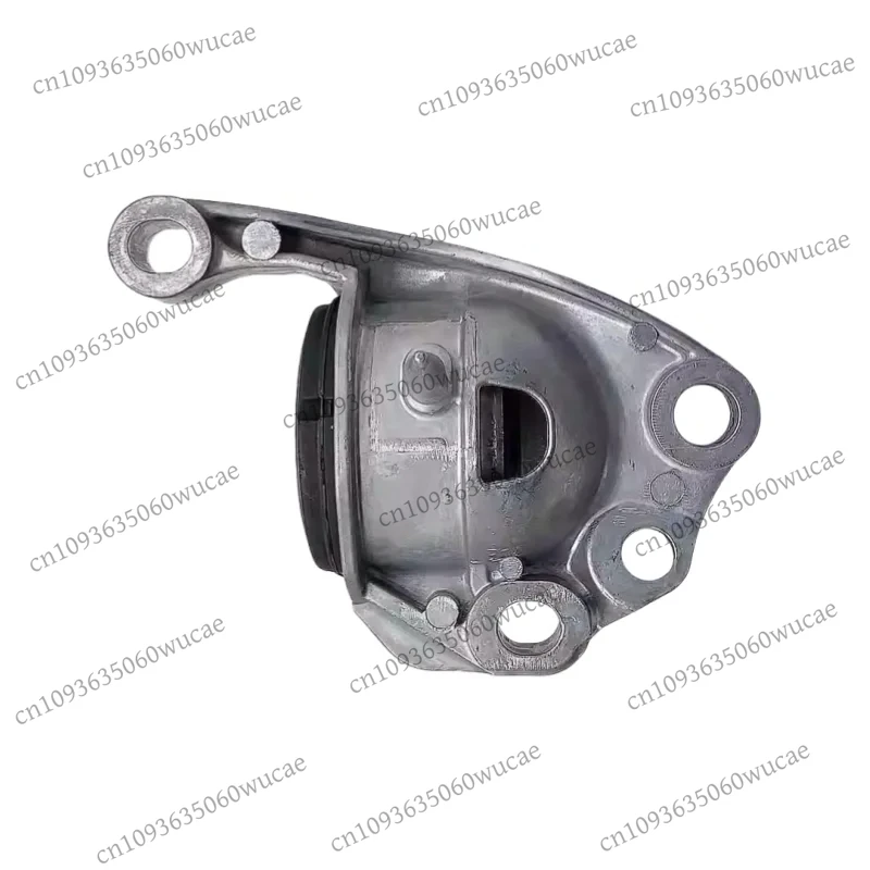 

39041692 39041691 13370593 Suitable for gm flagship Cruzeweilang rear axle rubber bushing rear axle bracket rear axle bracket