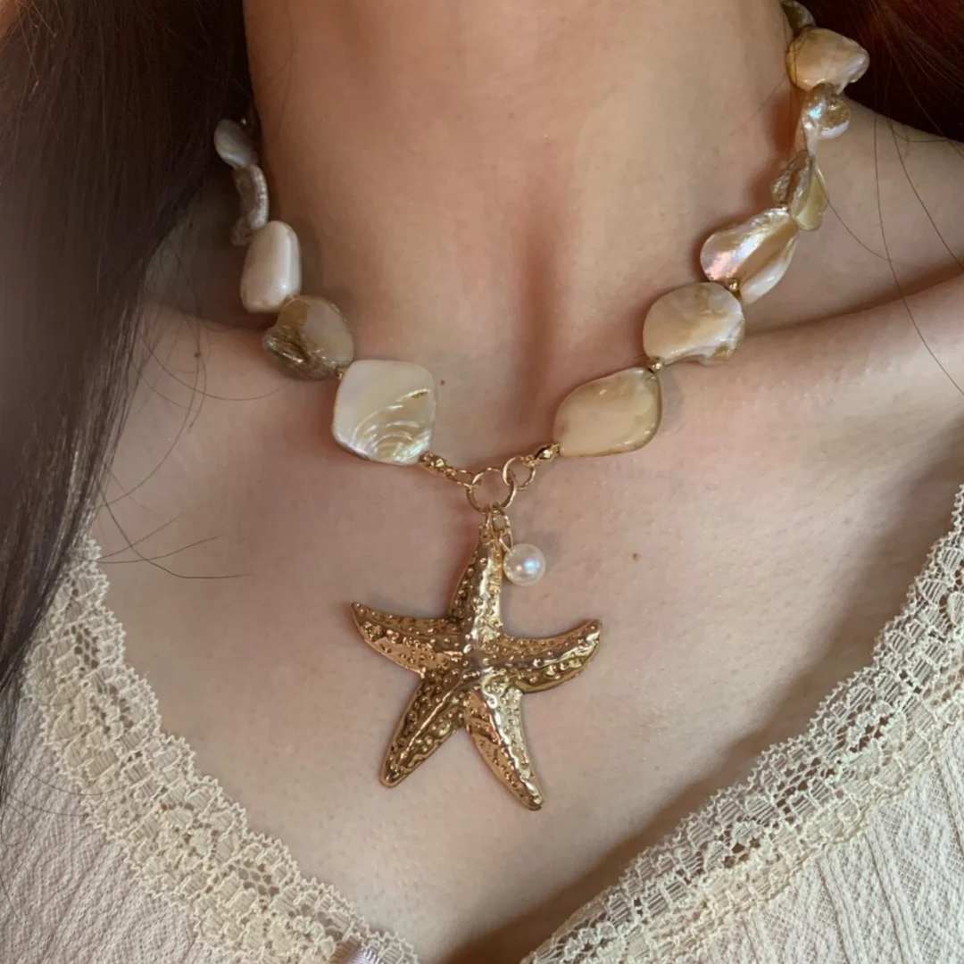 

DUTRIEUX Y2K Retro Large Gold Color Starfish Pendant Necklace for Women Vintage Short Choker Necklaces Collar Chain Jewelry Gift