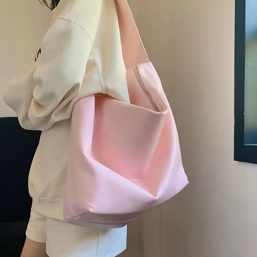 

Korean Soft Leather Tote Bag for Women Large Capacity Versatile for Commuting Outdoor Single Shoulder Crossbody Bag
