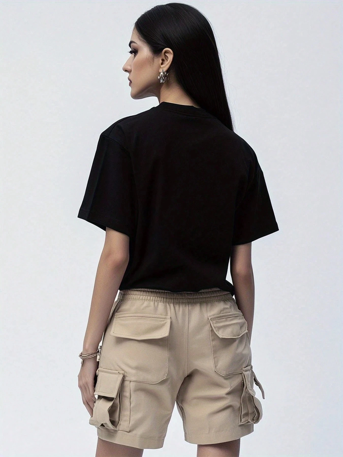 2026 ملابس نسائية كبيرة الحجم باللون الأسود مع حروف وردية ناعمة رقبة مستديرة وأكمام قصيرة رداء علوي غير رسمي ملابس يومية تي شيرت مريح