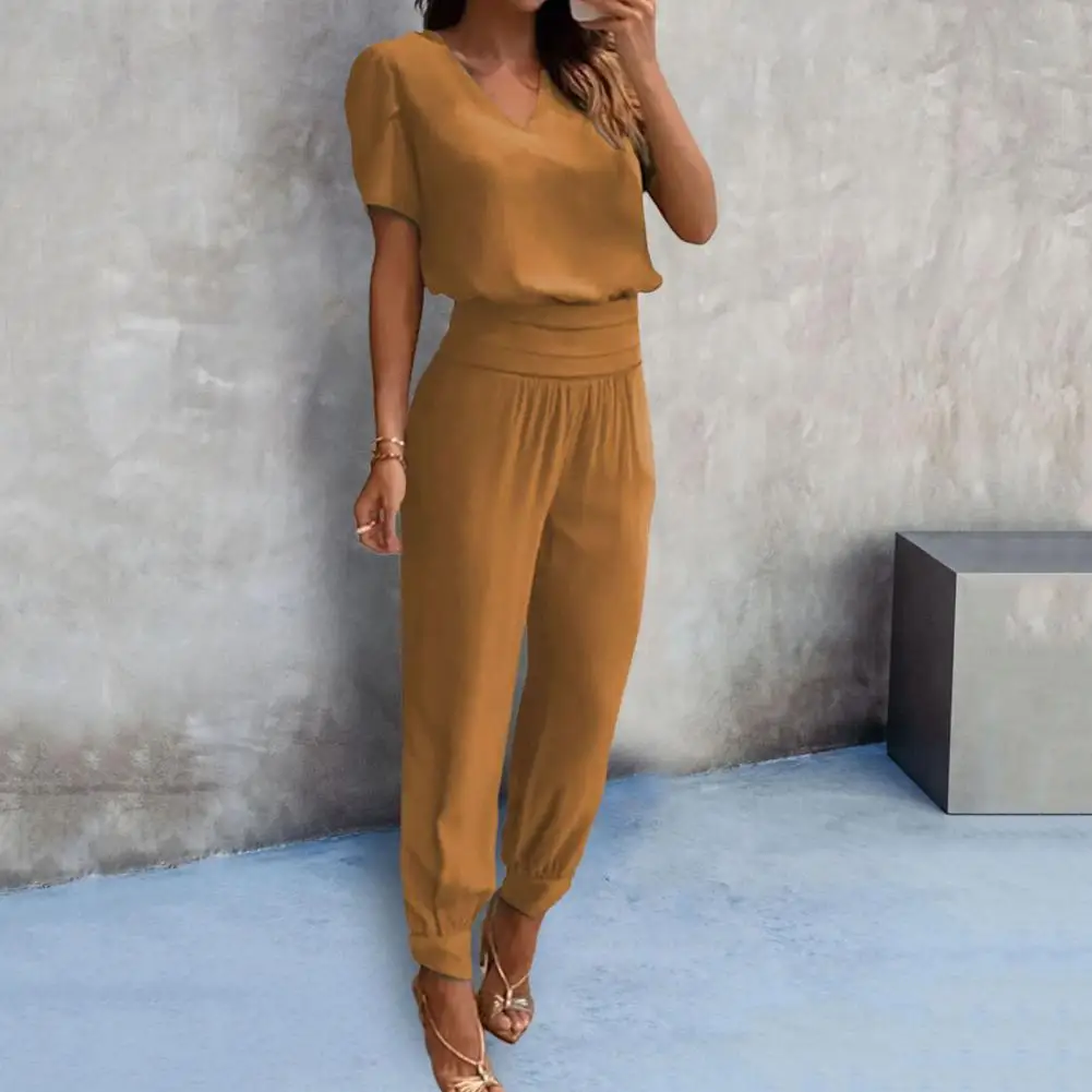 2Pcs/Set Women Outfit V-neck Short Sleeve Lady Outfit High Waist Pockets Outfit Cropped T-shirt Wide Leg Pants Set Streetwear