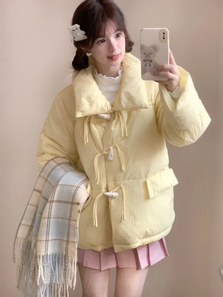 

Сверхмощное пуховое пальто с роговой пряжкой для женщин, зима 2025 г., свободная пушистая куртка-пуховик, зимняя одежда