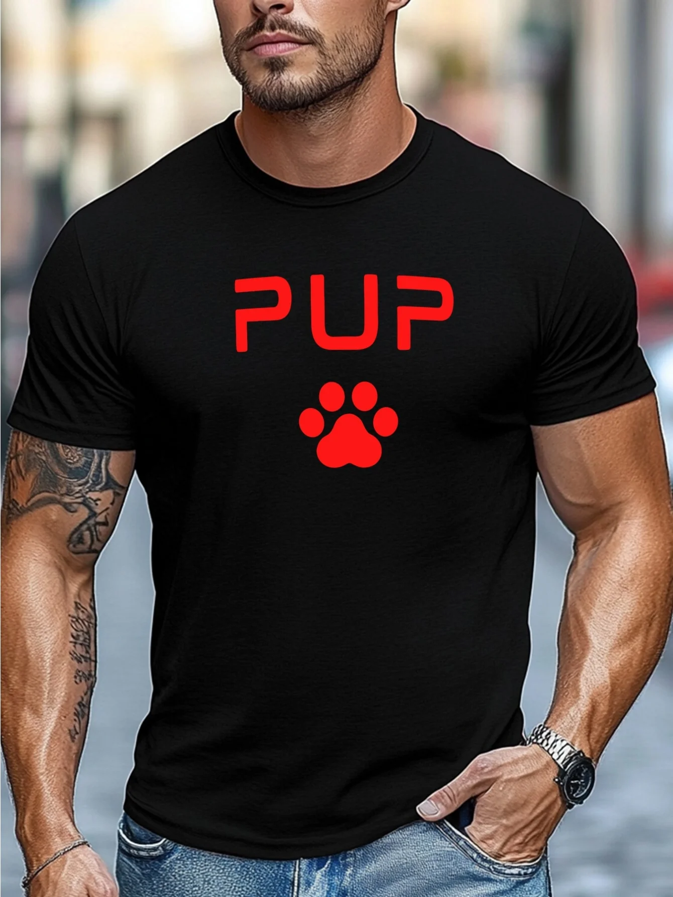 Men's Retro Dog-Themed T-Shirt - Eye-Catching Red Paw Prints and Pup Letters, Black Short-Sleeved Round-Neck Casual T-Shirt, Suitable for Casual Wear, Comfortable Pet Owner Clothing for All Seasons