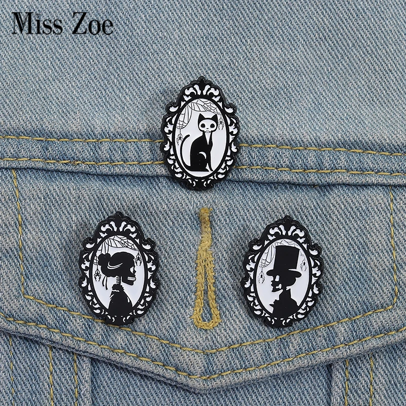 Gruselige Spiegel Emaille Pins Benutzerdefinierte Punk Gothic Katze Broschen Revers Abzeichen Kleidung Halloween Dekorationen Schmuck Geschenk für Freunde