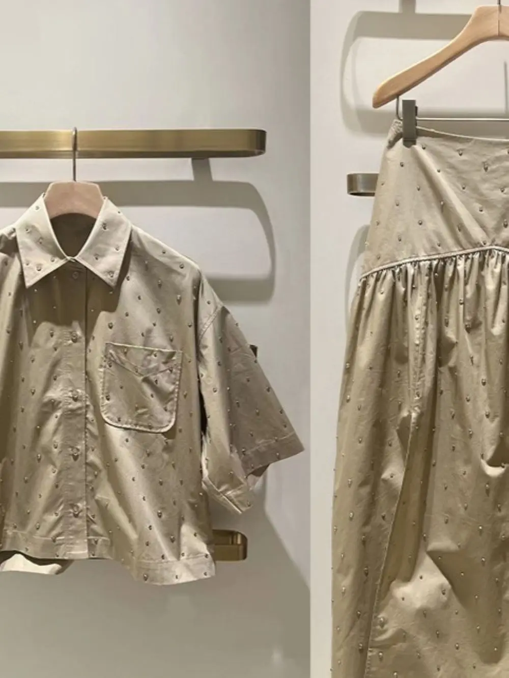 

Summer 2026 Women's Rivet Decoration Set Turn-down Collar Short Sleeve Single Breasted Shirt + High Waist Midi Skirt Loose Suit