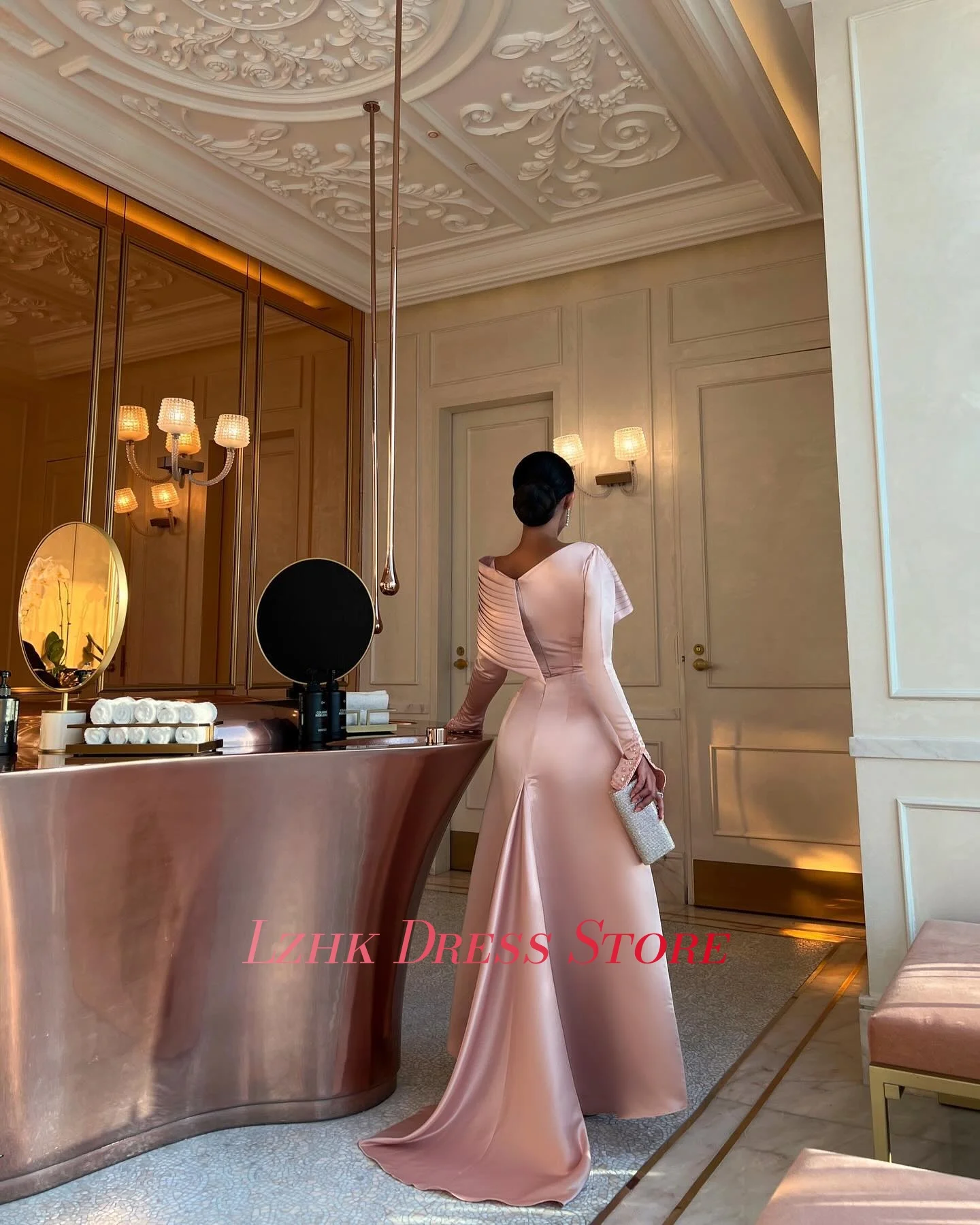 Vestido de noche elegante personalizado de satén con hombros descubiertos, vestido de noche de cristal de alta calidad, mangas largas, cuello barco, vestidos de celebridades