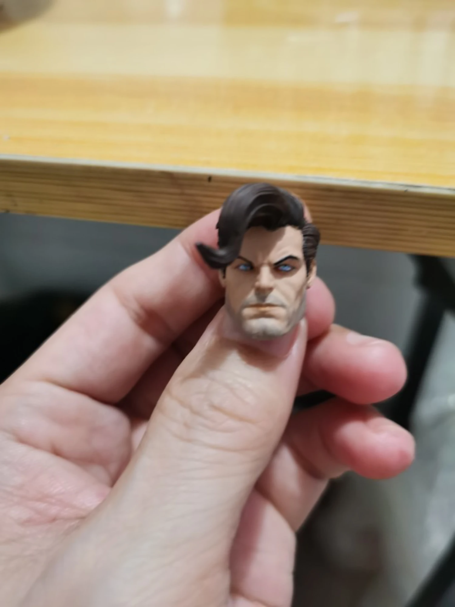 

Масштаб 1/12, окрашенный комикс, длинные волосы, кларк, голова, резьба, скульптурная модель игрушки