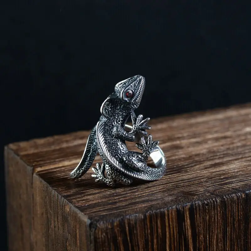 New Creative Retro Red Eyes Lizard 925 Sterling Silver Personality Temperament Animal Exquisite Opening Rings TYB169